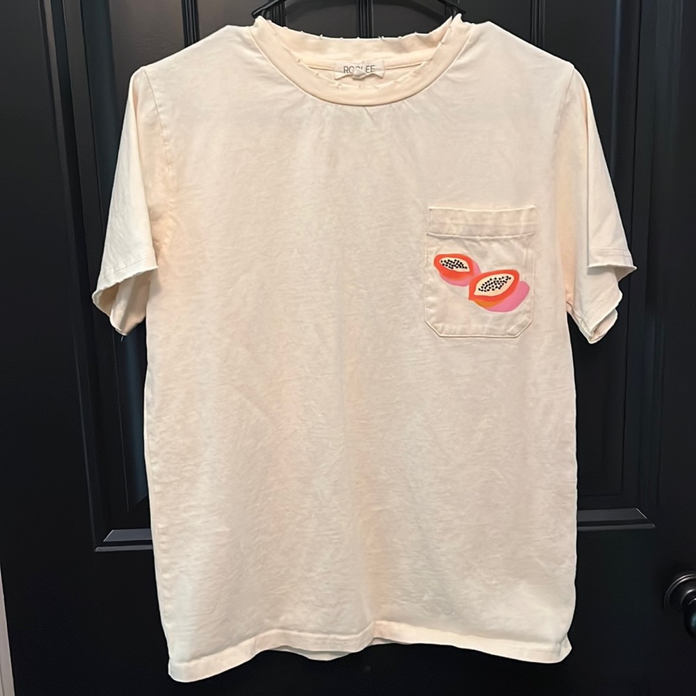 Roolee Graphic tee small